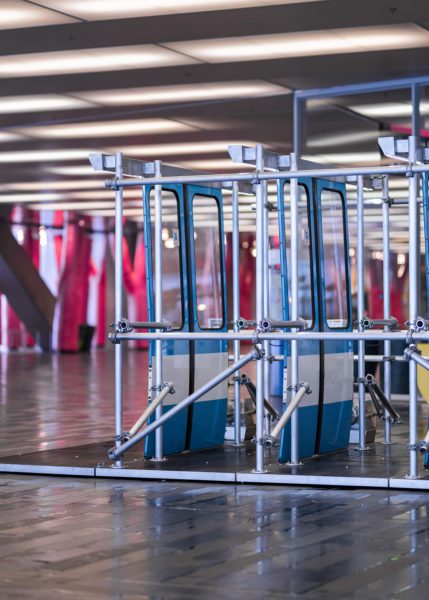 Seuils de Michel de Broin au Palais des congrès de Montréal - MASSIVart