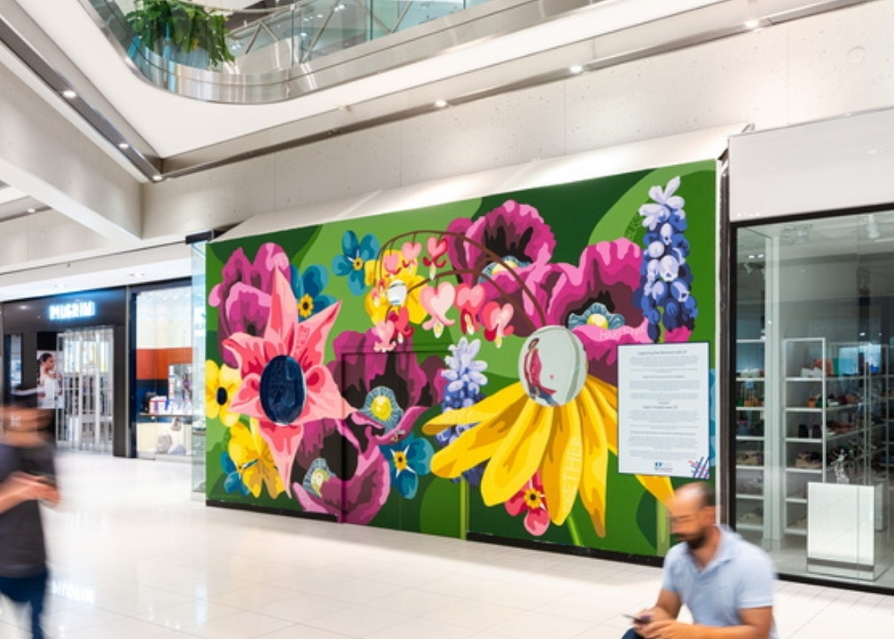 Art to bring a renewed sense of hope and wellness to local communities, Emilie Darlington's mural at CF Rideau Center, Ottawa, 2022. Photos: Simone Dicosta