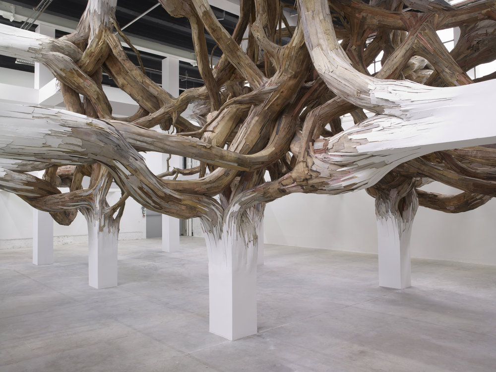 Five Captivating Installations Made With Organic Materials - MASSIVart - Henrique Oliveira’s Baitogogo